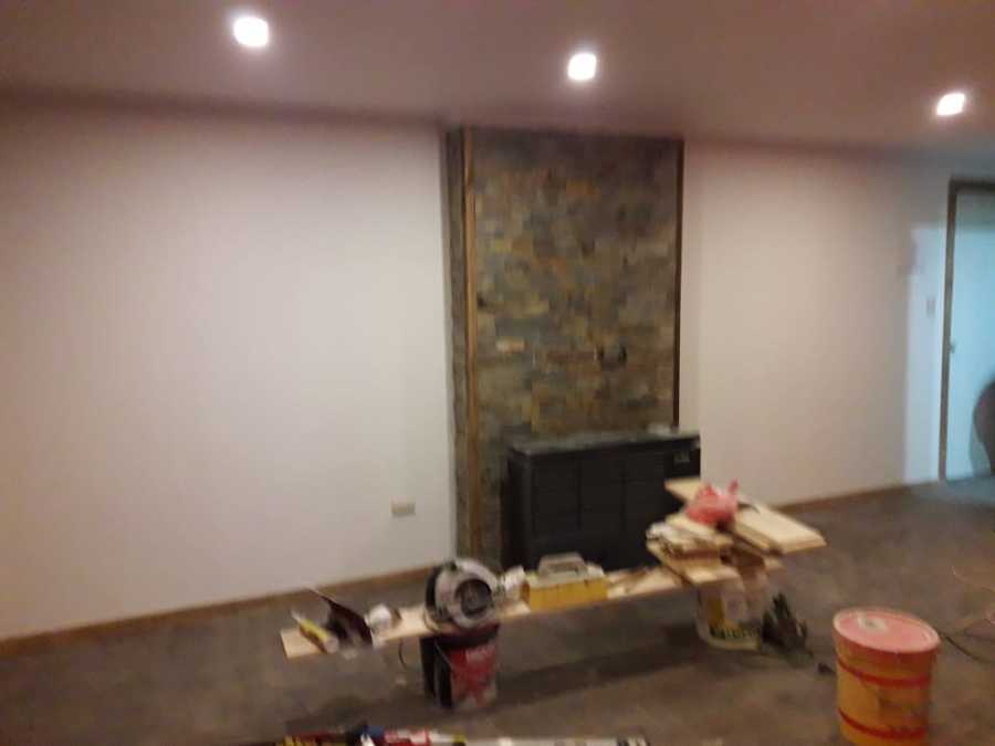 Pared de piedra y volvanita