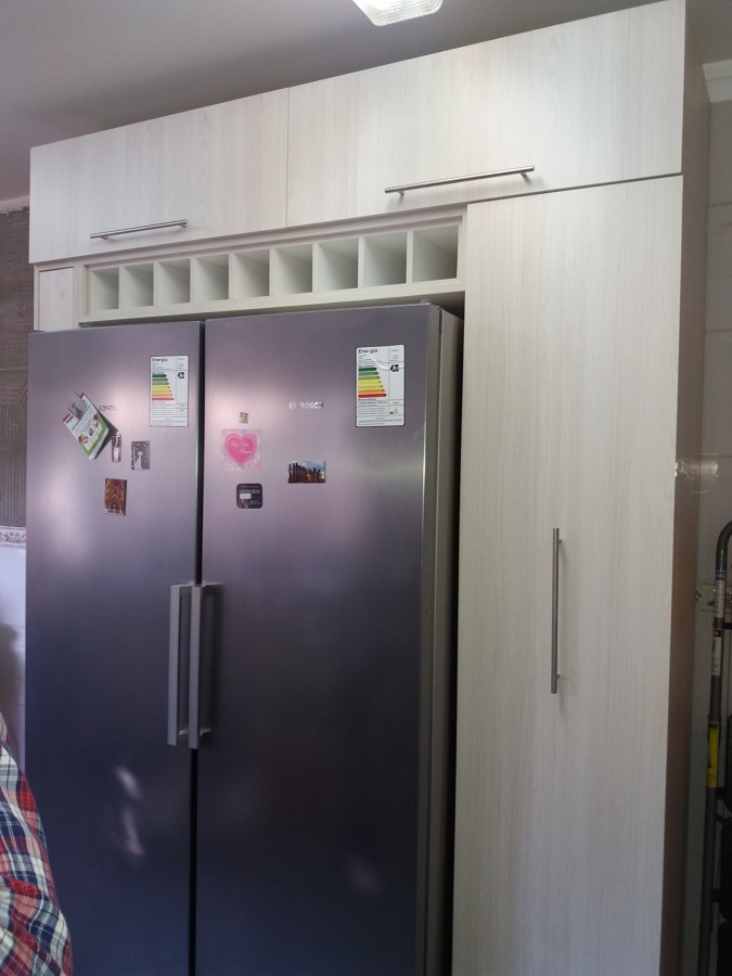 mueble de cocina con especiero y despensa extraible