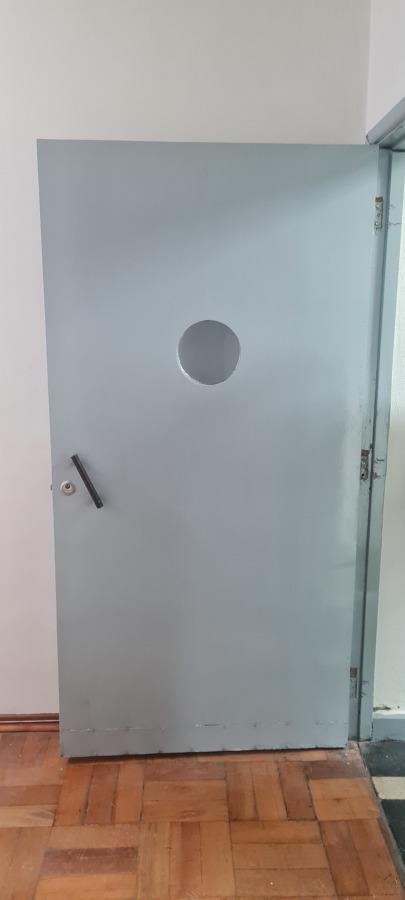 Reparación puerta enchapada