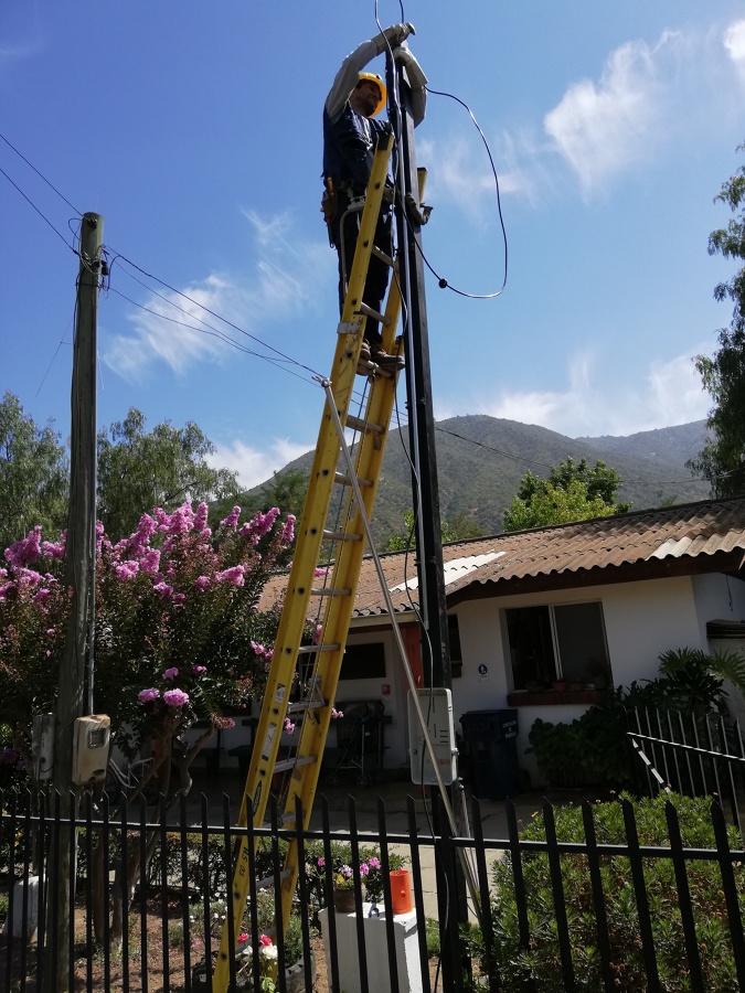 Fijación de cañerías de alimentador