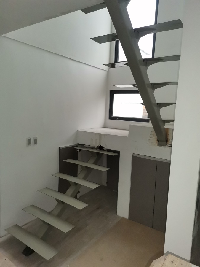 Construccion escalera Metal Madera Limon Central