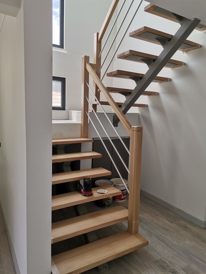 Construccion escalera Metal Madera Limon Central
