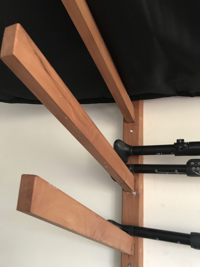 Repisa Soporte Aereo para Tablas de Surf en Roble