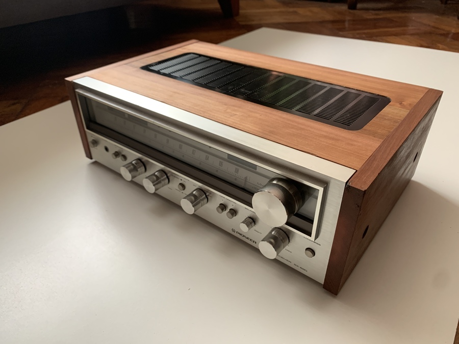 Cubierta para Equipo Hifi en Roble