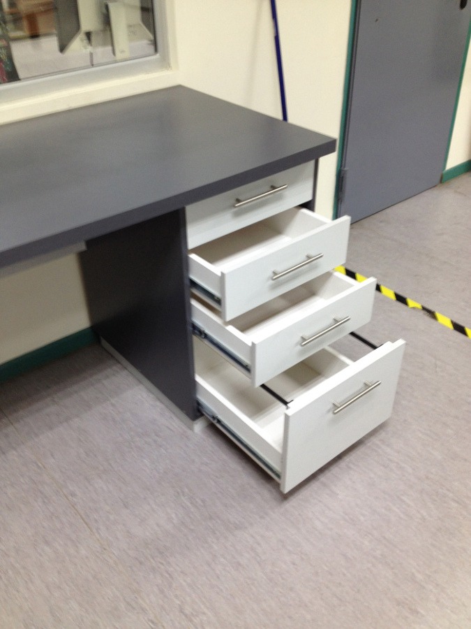 Mueble M4 _ Escritorio Planos (abierto / detalle cajones)