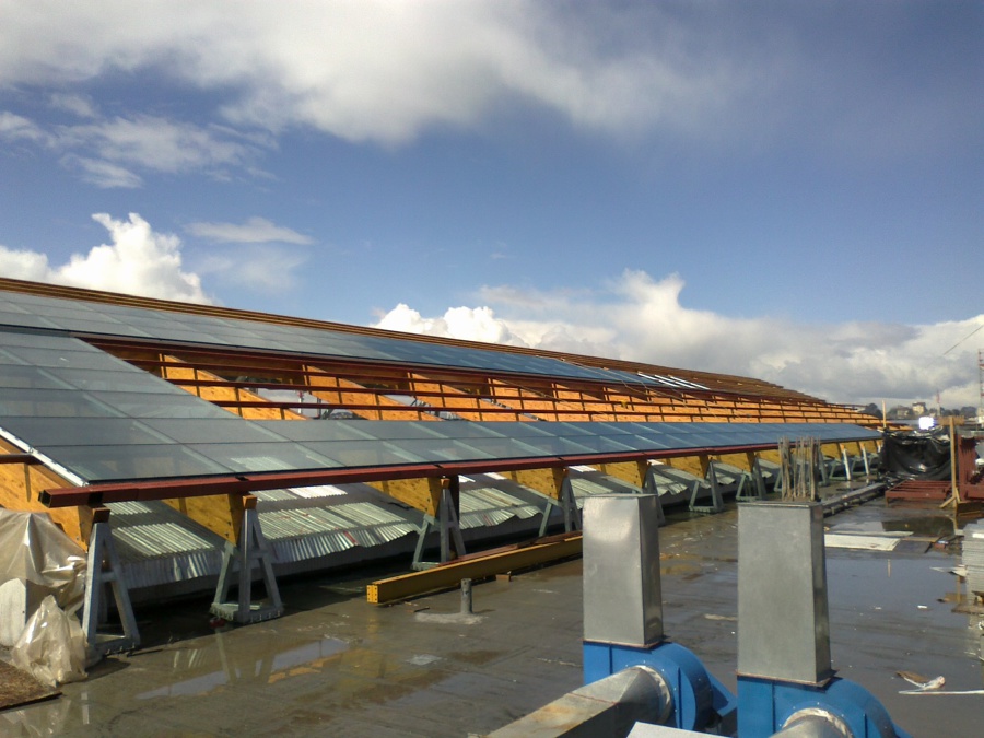 Intslacion de Lucarna en Mall