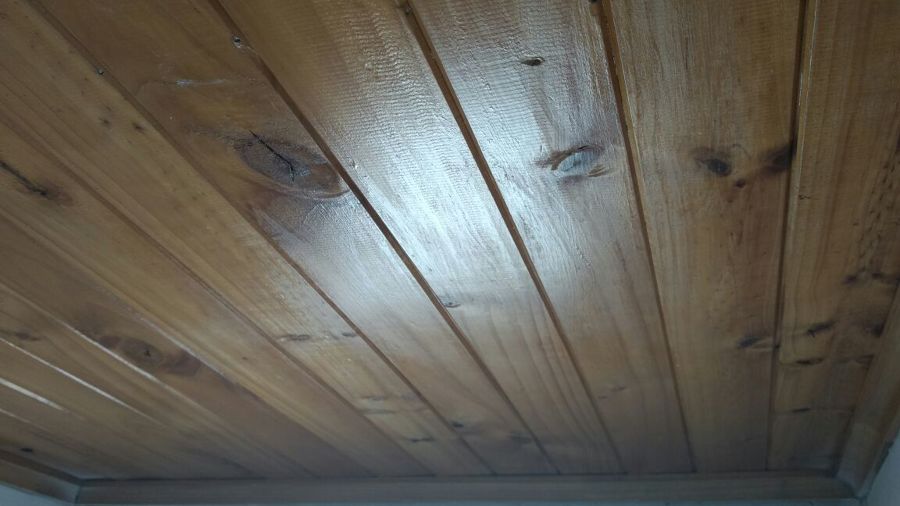 Cielo raso en Madera