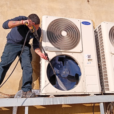 Limpieza condensadora exterior