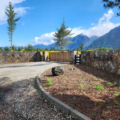 Acceso hacienda Pucon