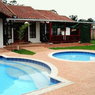 Construccion Casa y Piscina en Curacavi