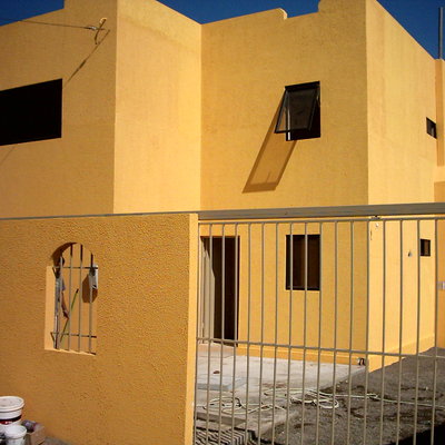 Construcción de casa de 2 pisos