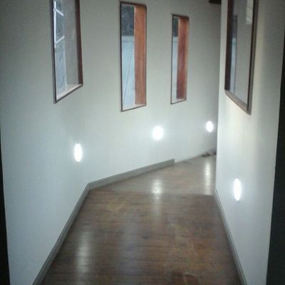 PASILLO EN TRANSICION CASA - DORMITORIO EXTERNO