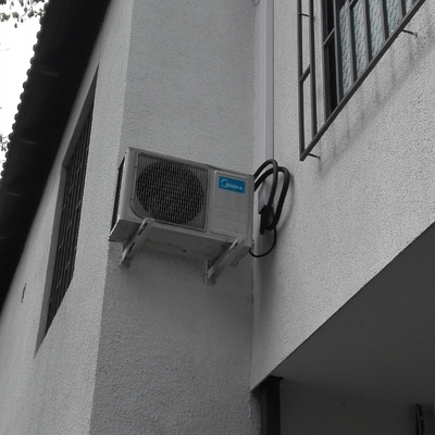 Instalacion de Equipo de Aire acondicionado de 9000 Btu