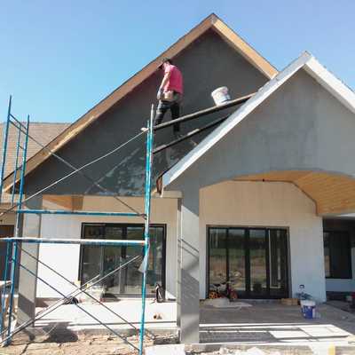 Fachada en chale las mercedes