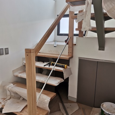 Construccion escalera Metal Madera Limon Central