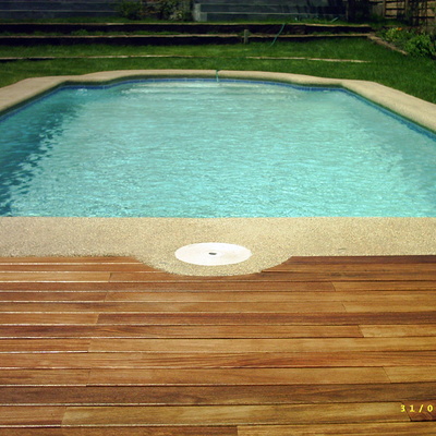 Piscina y deck