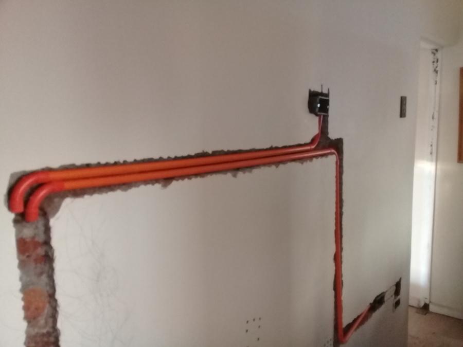 ducteria circuito de cocina y enchufe planta baja