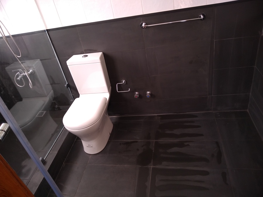 Remodelación terminada Porcelanto, ducha, artefactos y accesorios