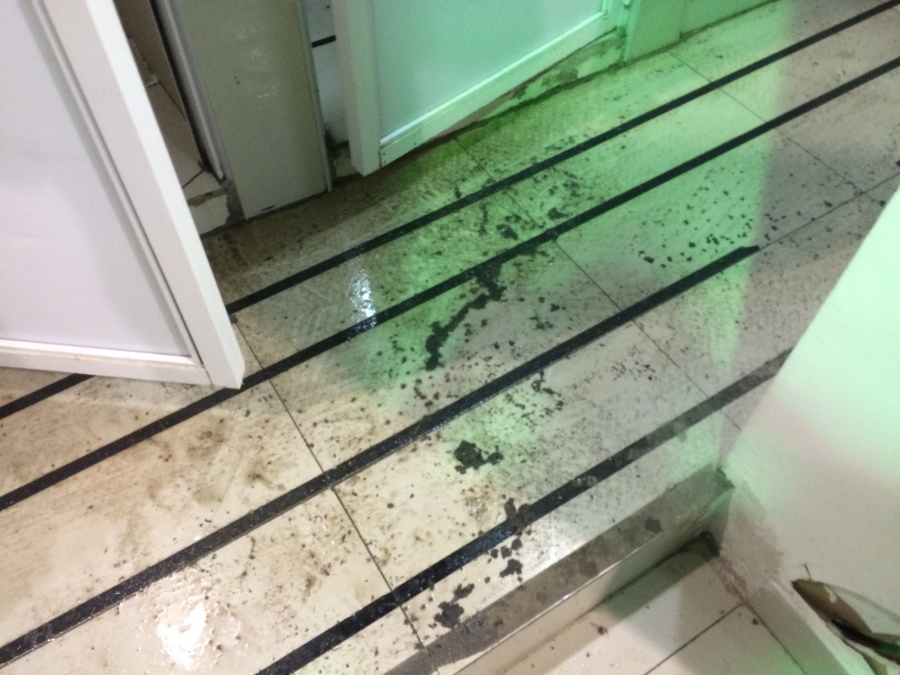 restos de suciedad al limpiar