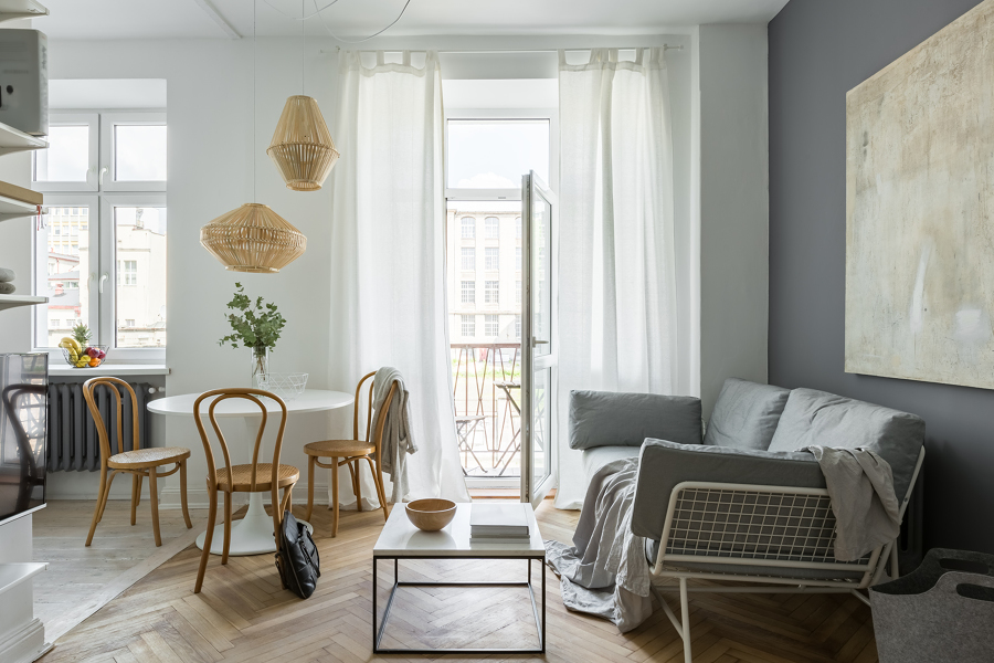 Salón con ventanas de aluminio