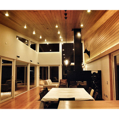 Casa en el Lago Rupanco- Vista interior living/comedor