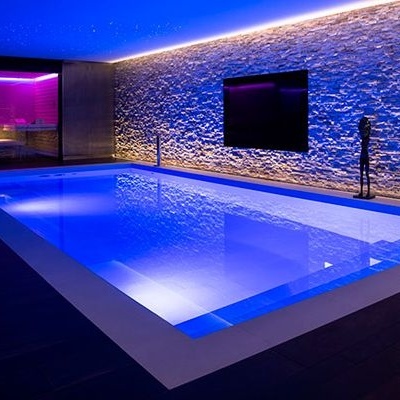 iluminacion Led en color para picina