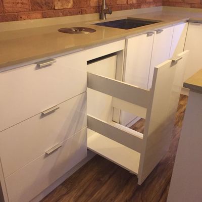 Instalación especieros.