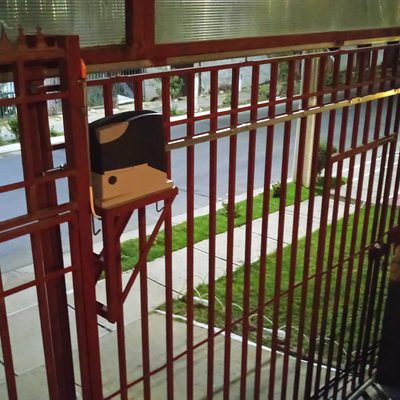 Automatización, mantenimiento y acondicionamiento de portón