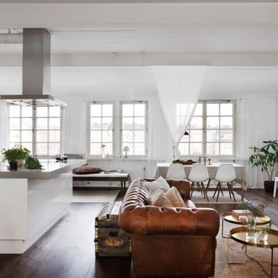 Living iluminado con luz natural