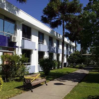 Fachada centro de salud Capredena La Florida