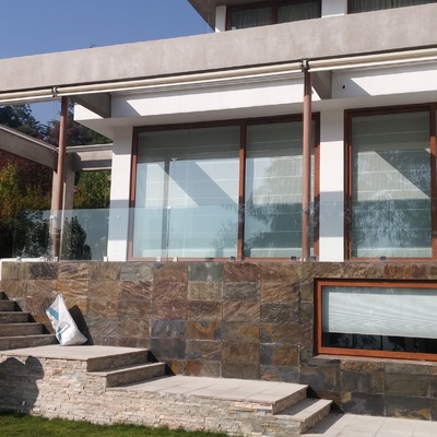 Somos fabricantes e instaladores de VENTANAS DE PVC PERFILES  Y QUINCALLERIA ALEMANA CERTIFICADA.